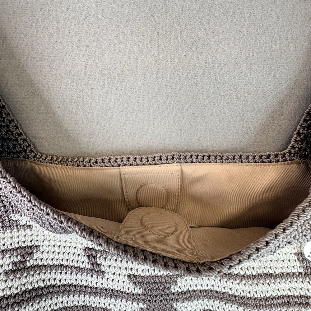 The Sak Ragam Handmade Crochet Back to Bali 120 Hobo Bag Brown & Tan - Picture 6 of 12